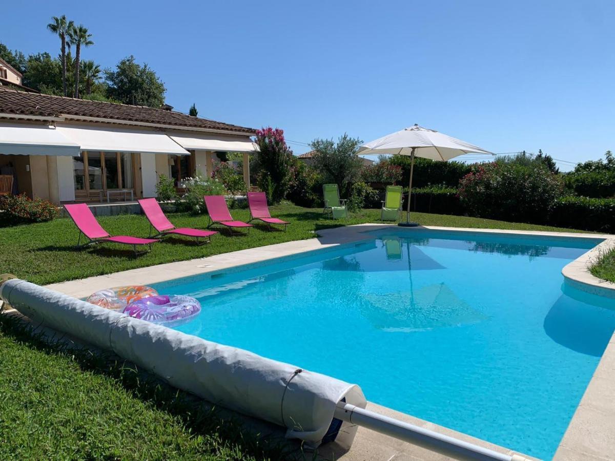 Bed & Breakfast Les Lillas Saint-Jeannet  Екстериор снимка